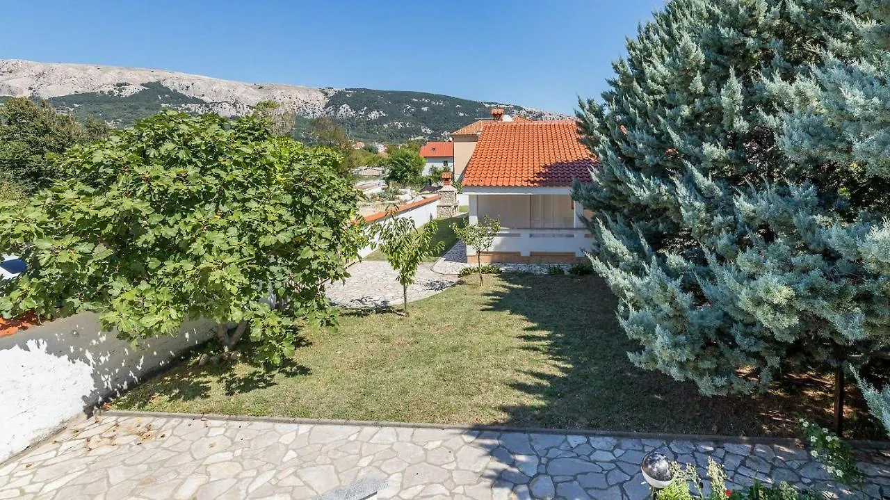 Grosse Terrasse Mit Meerblick, Strand 200 Meter Baska  Holiday home Baska (Krk)