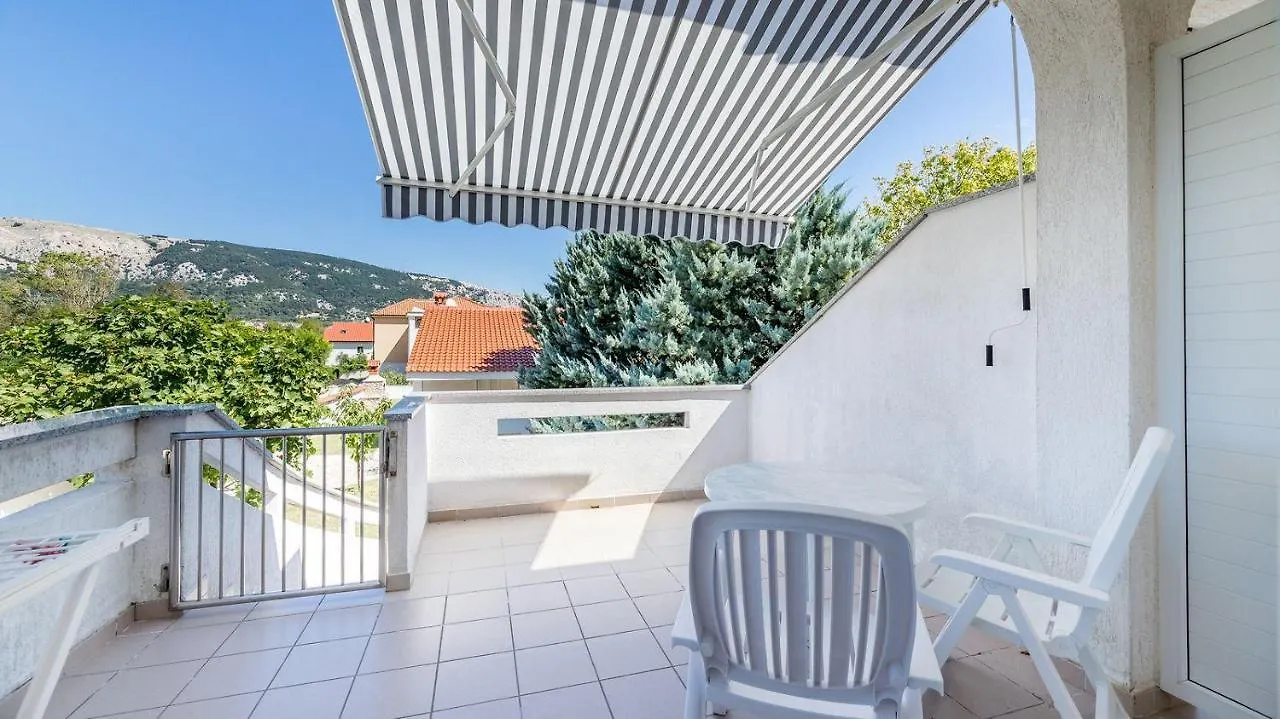 Grosse Terrasse Mit Meerblick, Strand 200 Meter Baska  0*, Baska (Krk)